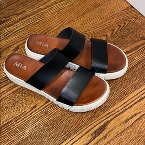MIA Black Strap Sandals